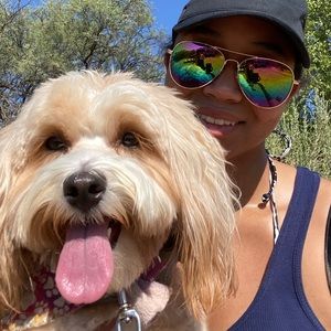 Meet your Posher, Chanelle